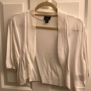 Sweater Shrug White